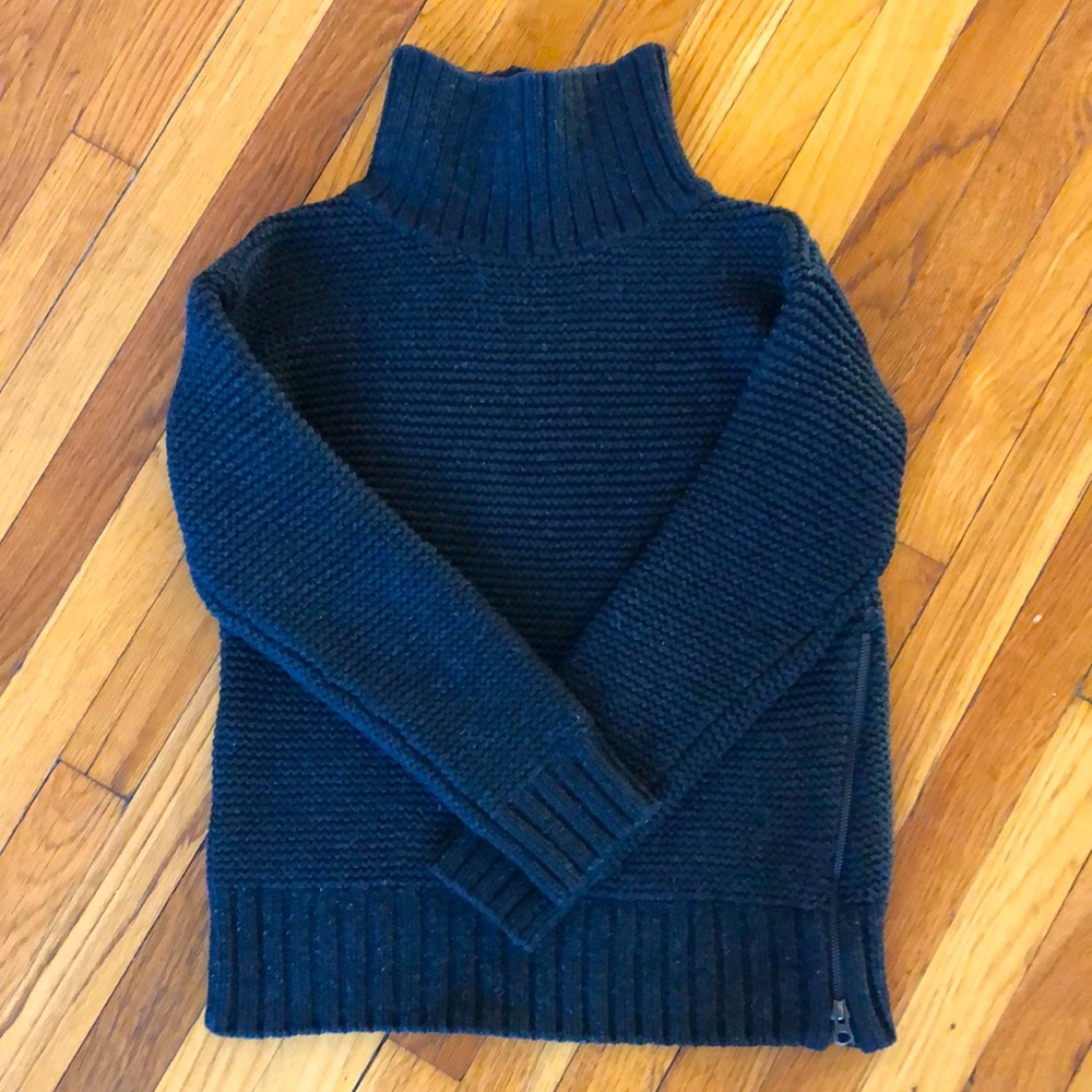 Lululemon Turtleneck Sweater